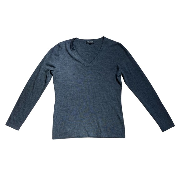 Lord and Taylor Grey Long Sleeve Sweater 100% Extra Fine Merino Wool Women’s M - Picture 1 of 7